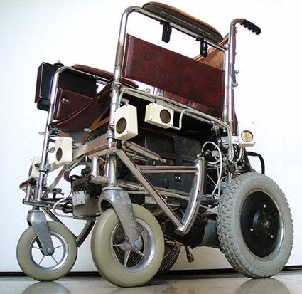 0Motorised-wheelchair-with-017.jpg