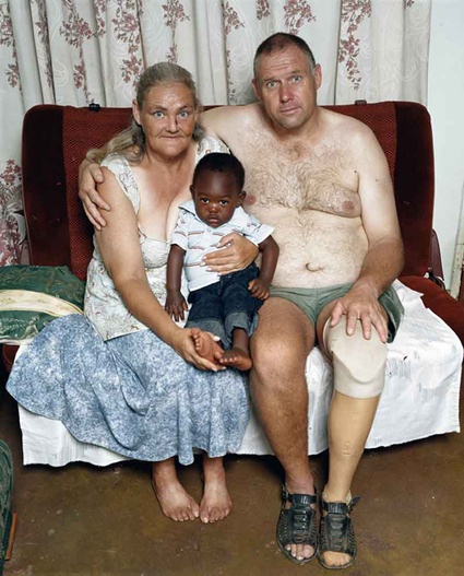 2.-Pieter-and-Maryna-Vermeulen-with-Timana-Phosiwa-by-Pieter-Hugo.jpg