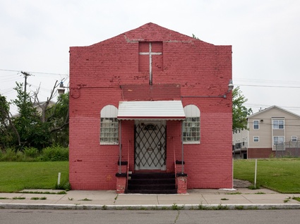 32_pinkchurch.jpg