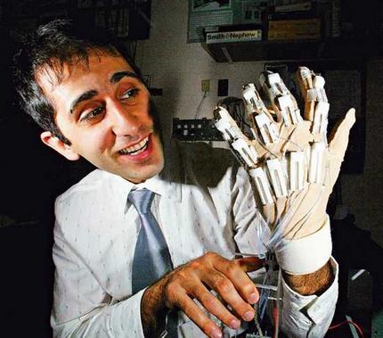 bionichandst_wideweb__430x379.jpg