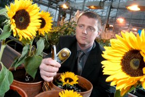 flowerphone.jpg